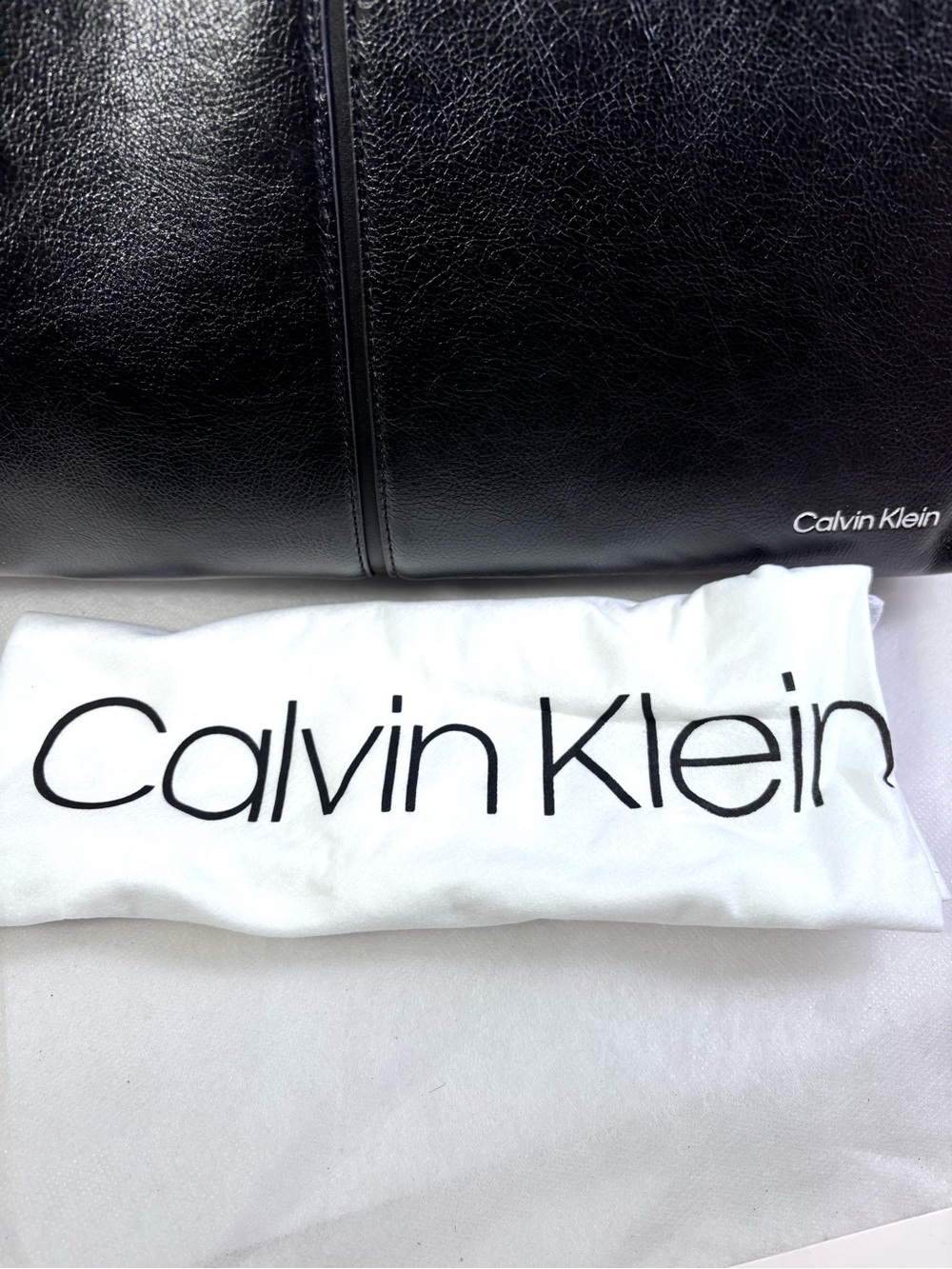Calvin Klein Women’s Max Top Zip Hobo Sholder Bag. Black/Silver. - Picture 13 of 16